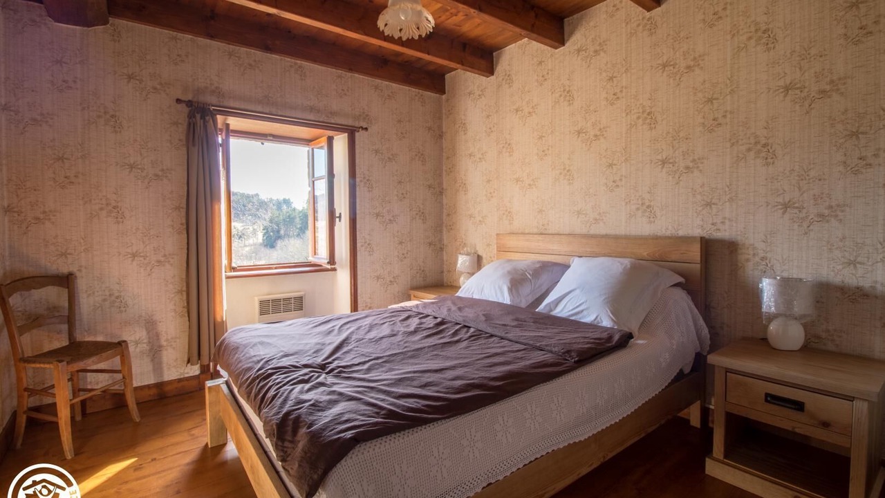 Photo of Bedroom in Saint-Romain