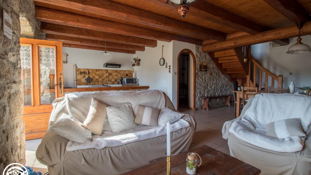 Photo of Livingroom in Saint-Romain