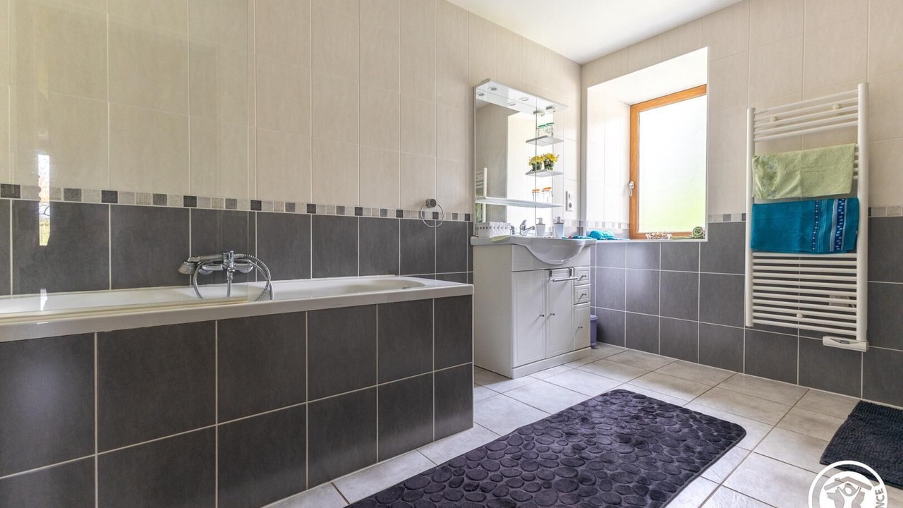 Photo of Bathroom in Larodde