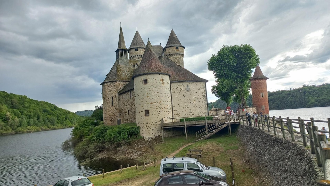 Photo of Others in Larodde