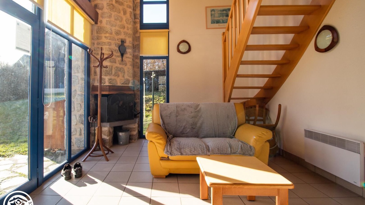 Photo of Livingroom in Charensat