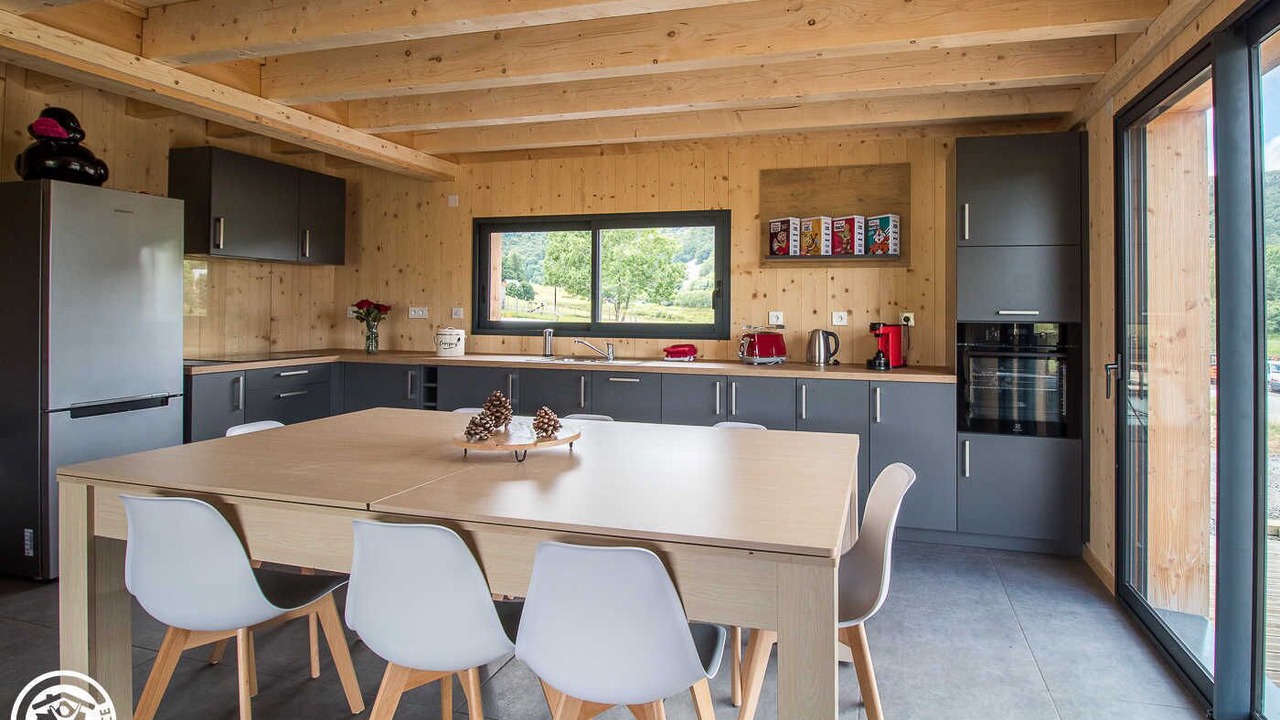 Photo of Kitchen in Chambon-sur-Lac