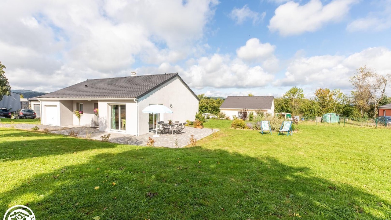 Photo of Outdoor in Saint-Pierre-Roche