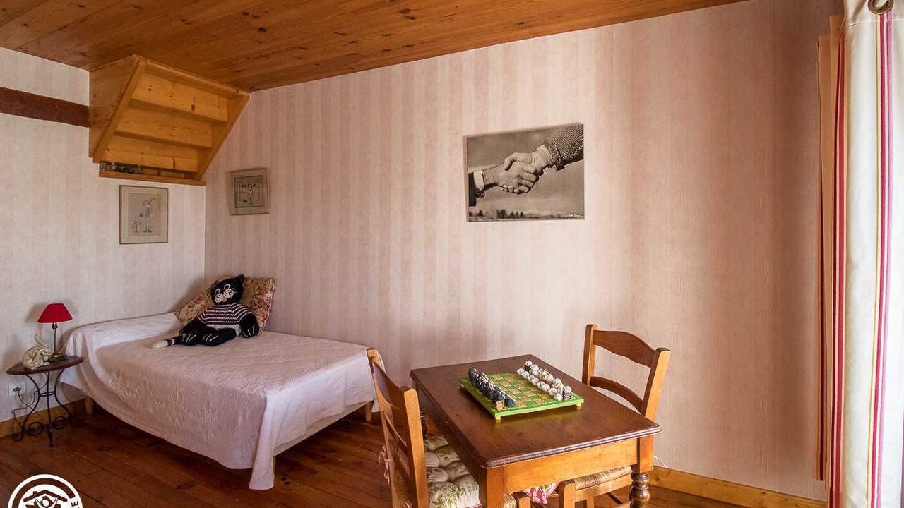 Photo of Bedroom in Aveze