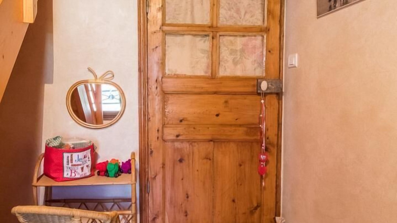 Photo of Others in Aveze