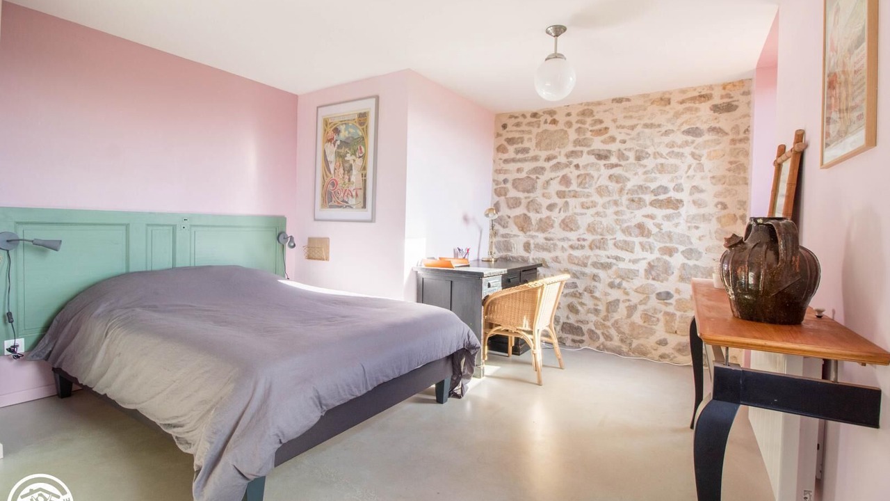 Photo of Bedroom in Montpeyroux
