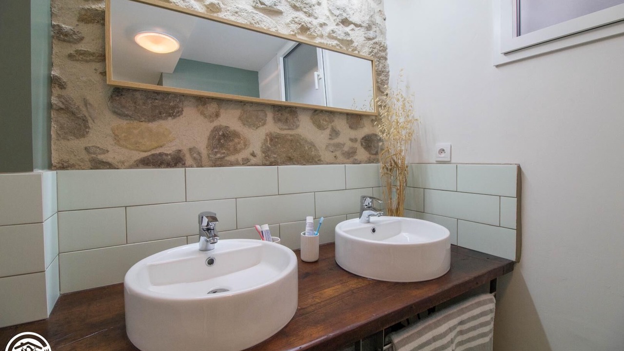 Photo of Bathroom in Montpeyroux