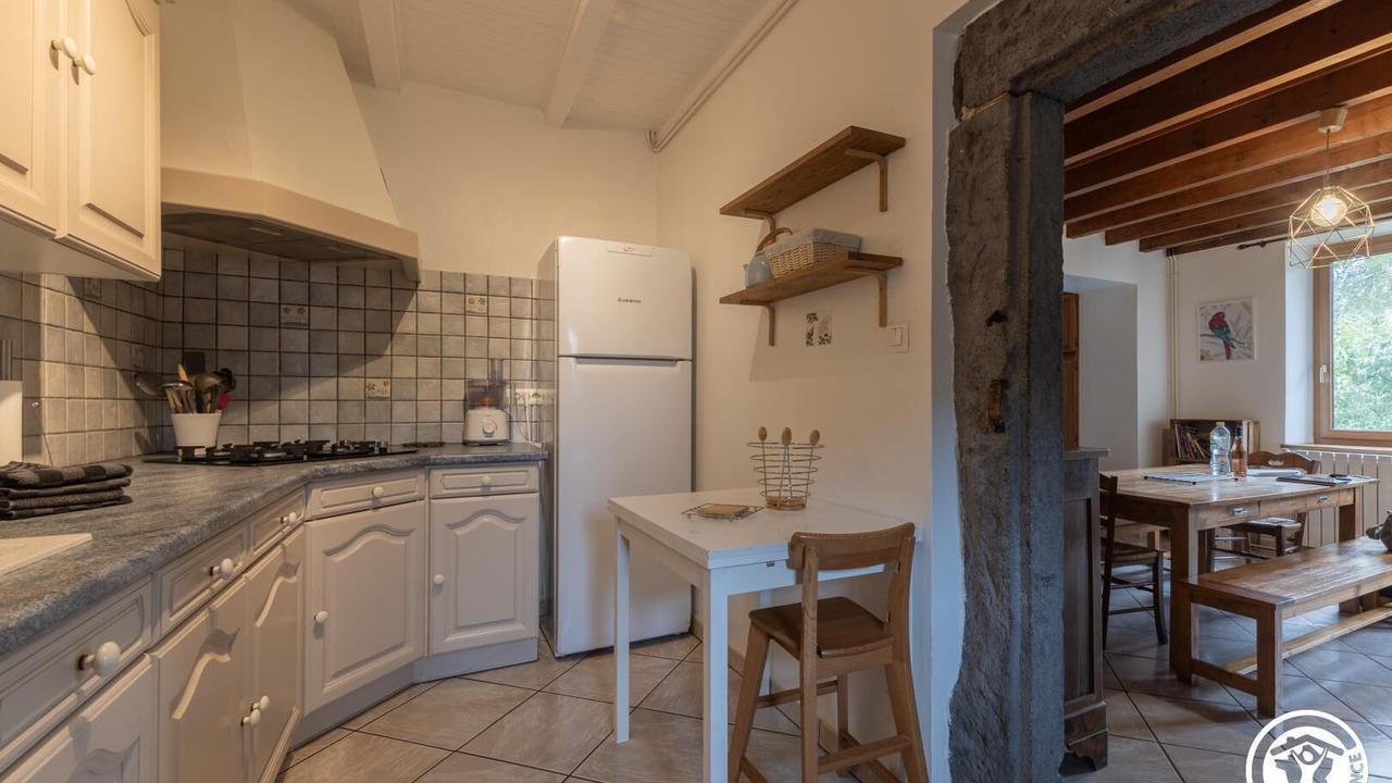 Photo of Kitchen in Charbonnieres-les-Varennes
