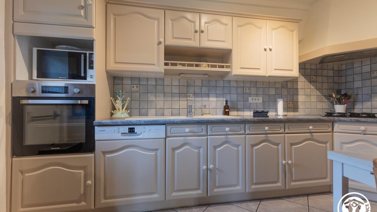 Photo of Kitchen in Charbonnieres-les-Varennes