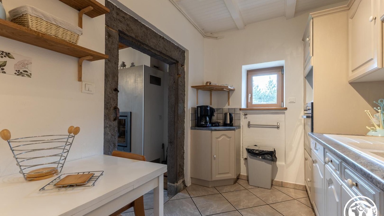 Photo of Kitchen in Charbonnieres-les-Varennes