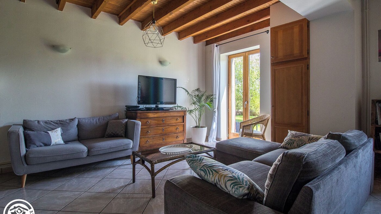 Photo of Livingroom in Charbonnieres-les-Varennes