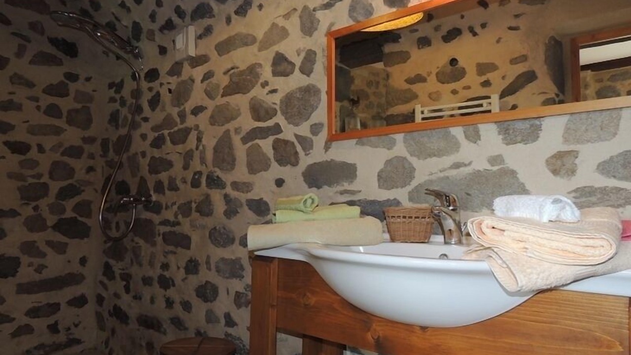 Photo of Bathroom in Montaigut-le-Blanc