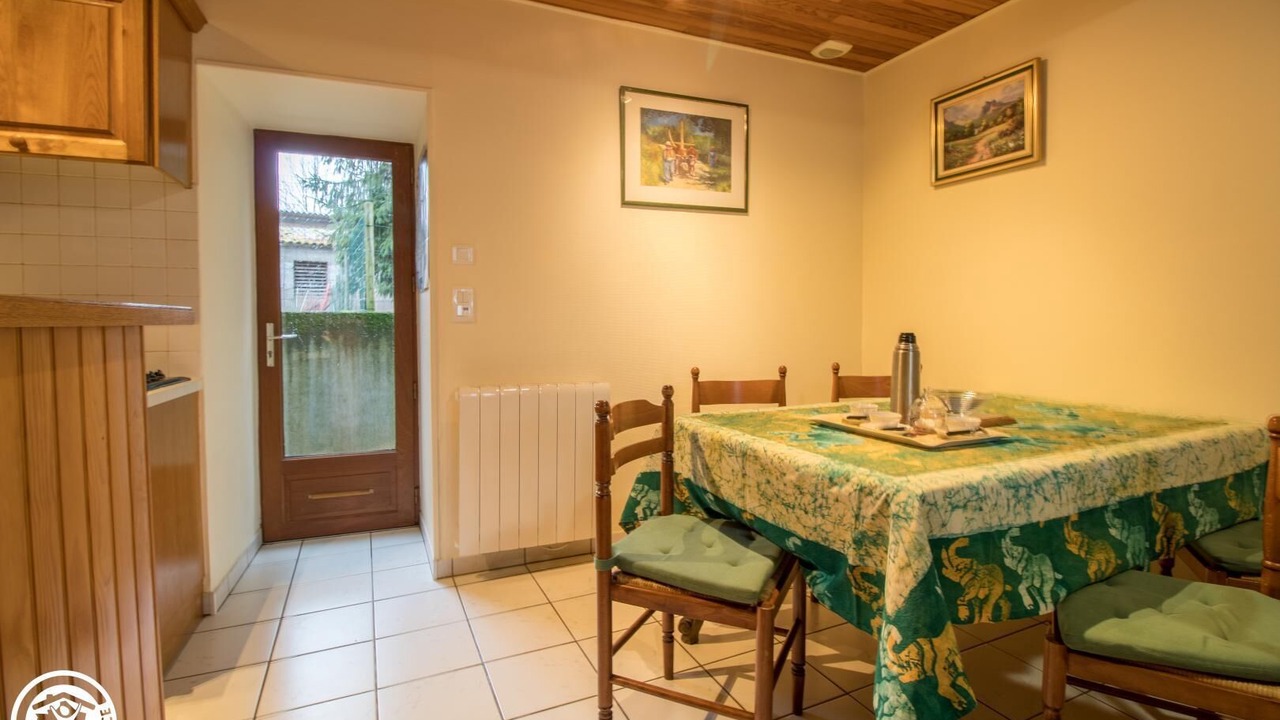 Photo of Others in Nebouzat