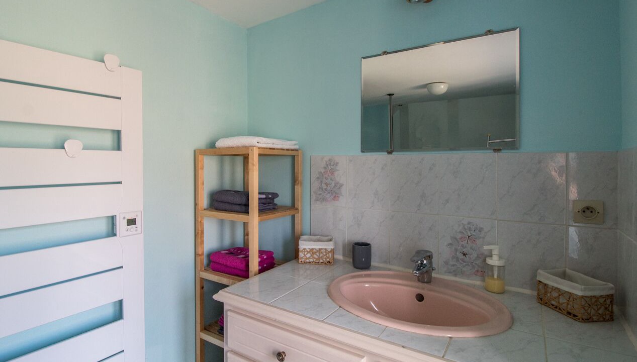 Photo of Bathroom in Saint-Antheme