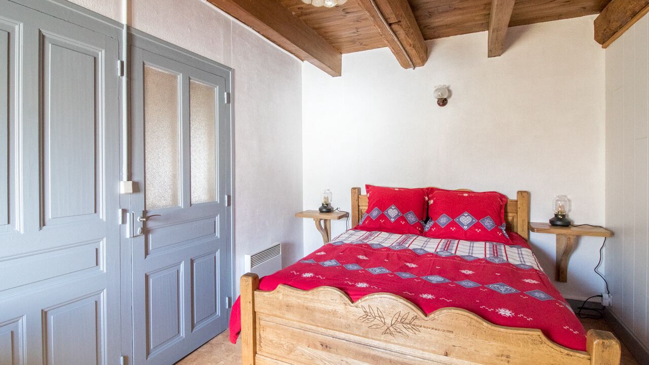 Photo of Bedroom in Saint-Antheme