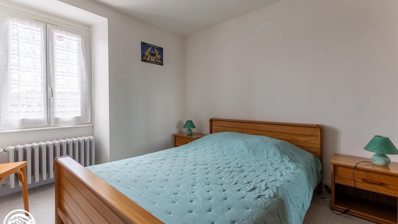 Photo of Bedroom in Miremont