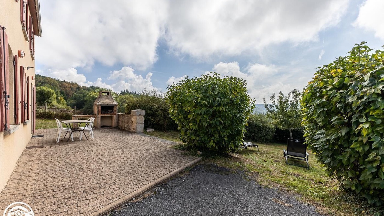 Photo of Outdoor in Miremont