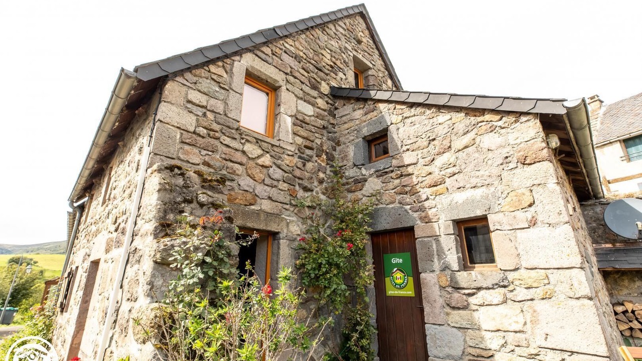 Photo of Outdoor in Chambon-sur-Lac