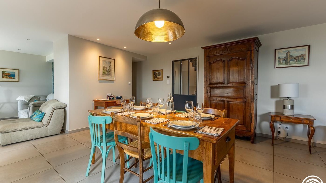 Photo of Others in Usson