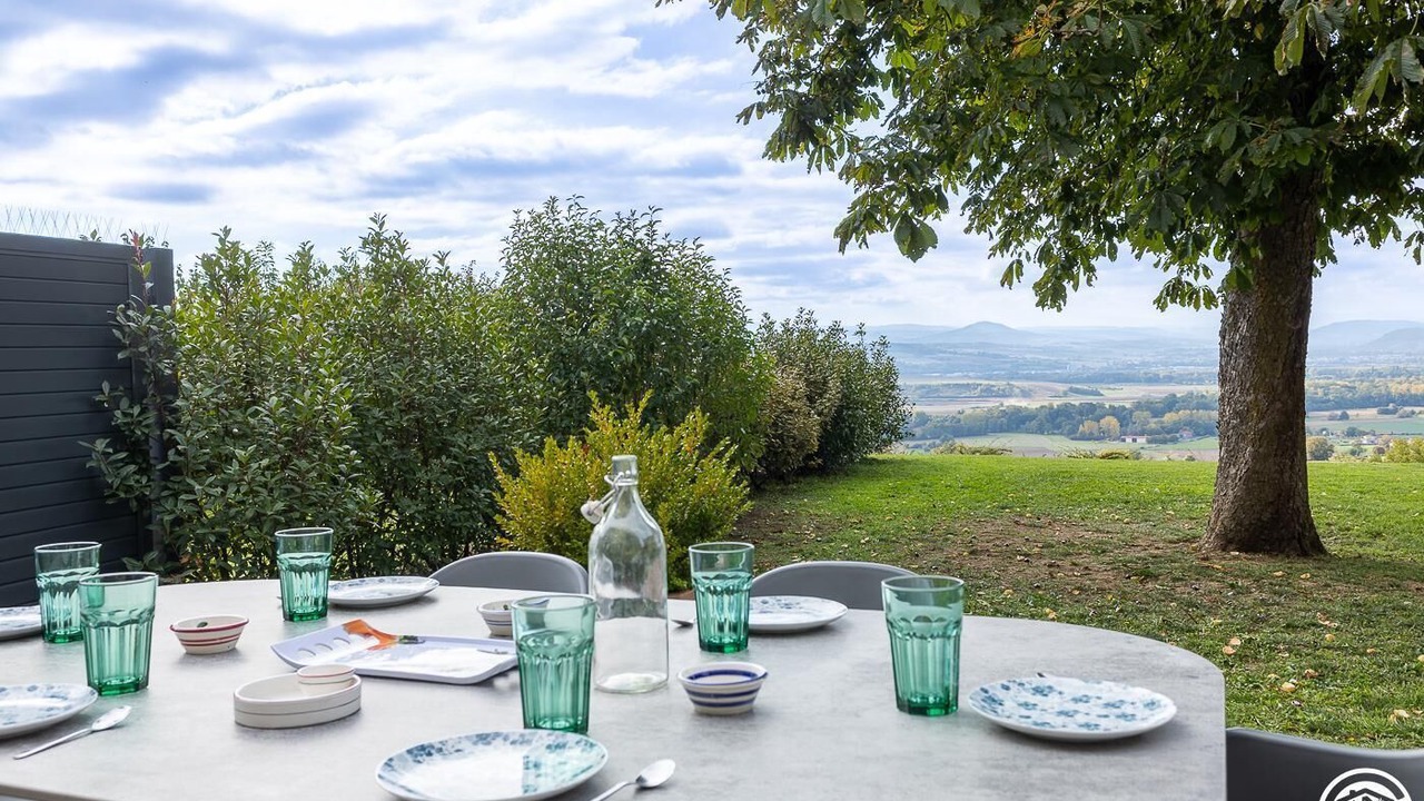 Photo of Outdoor in Usson