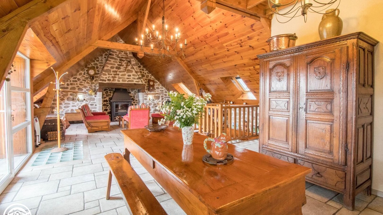 Photo of Others in Cros