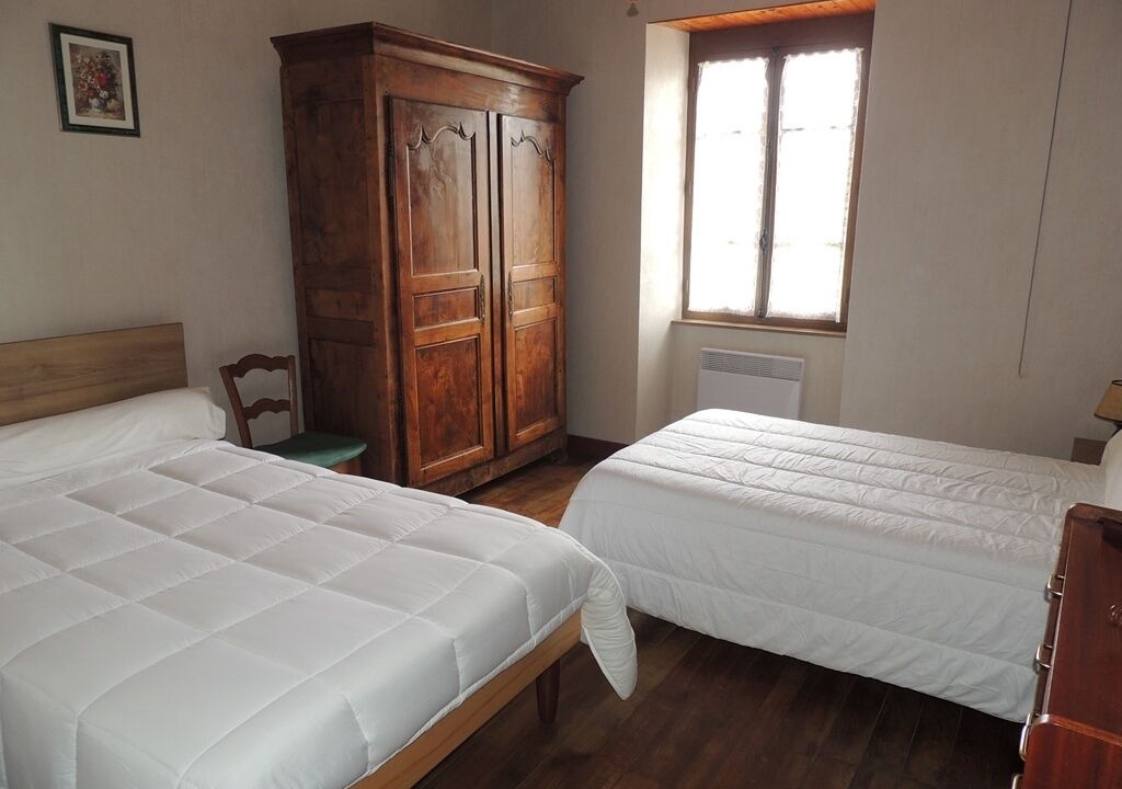 Photo of Bedroom in Miremont