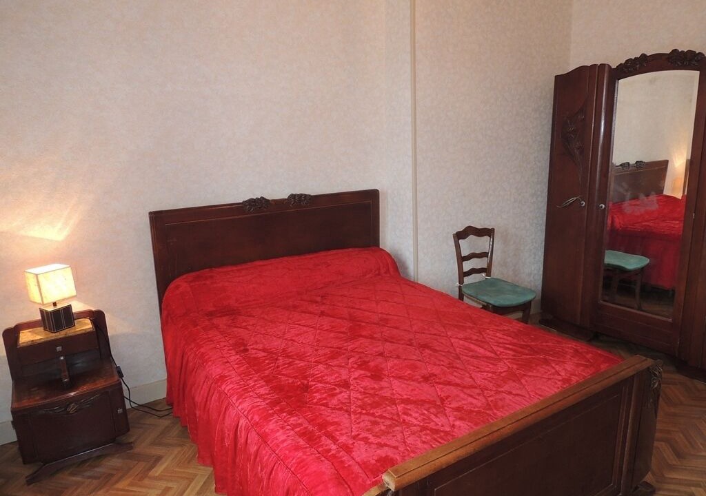 Photo of Bedroom in Miremont