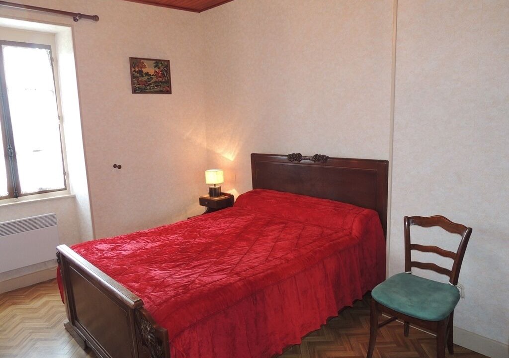 Photo of Bedroom in Miremont