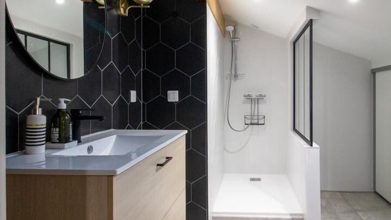 Photo of Bathroom in Bort-l'Etang