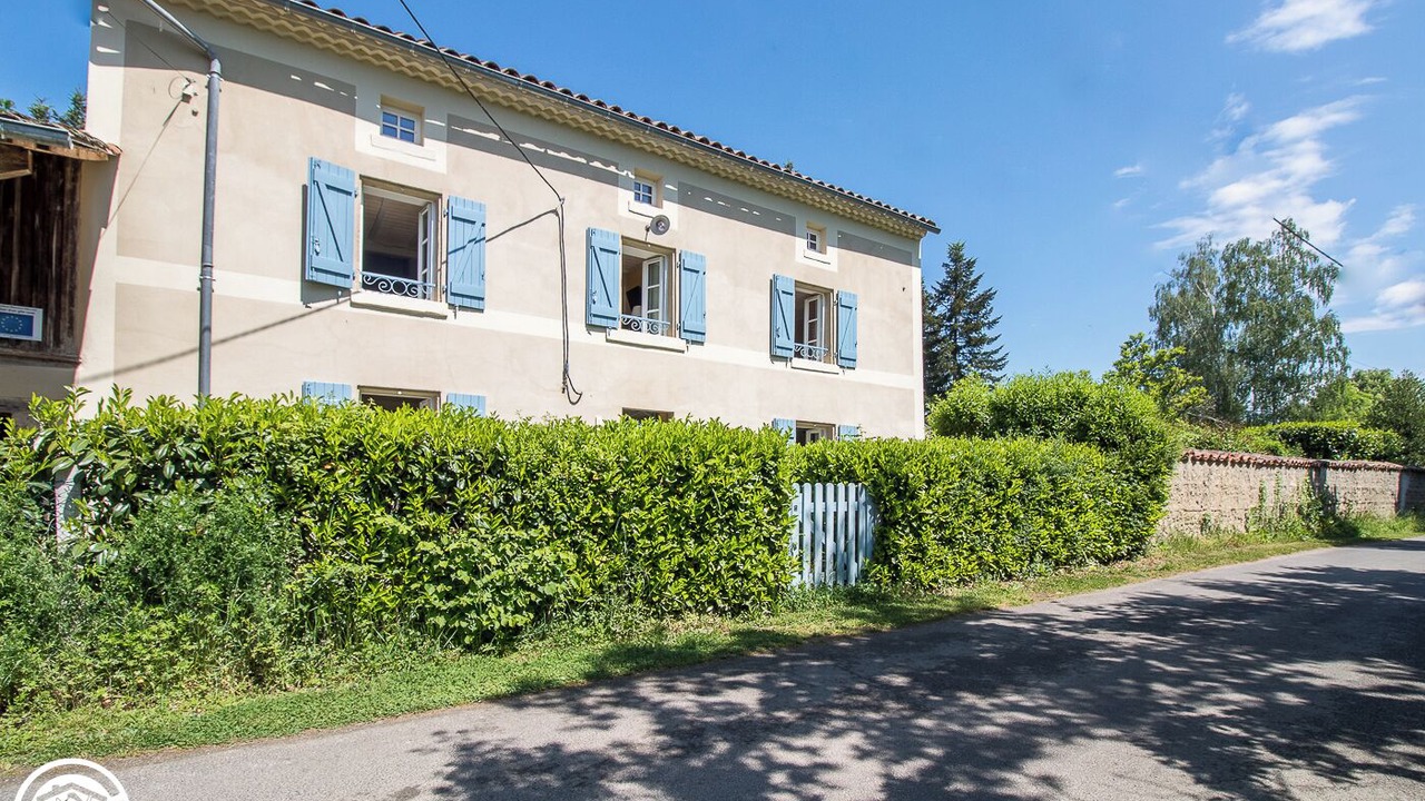 Photo of Outdoor in Bort-l'Etang