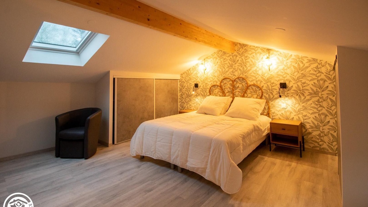 Photo of Bedroom in Bort-l'Etang
