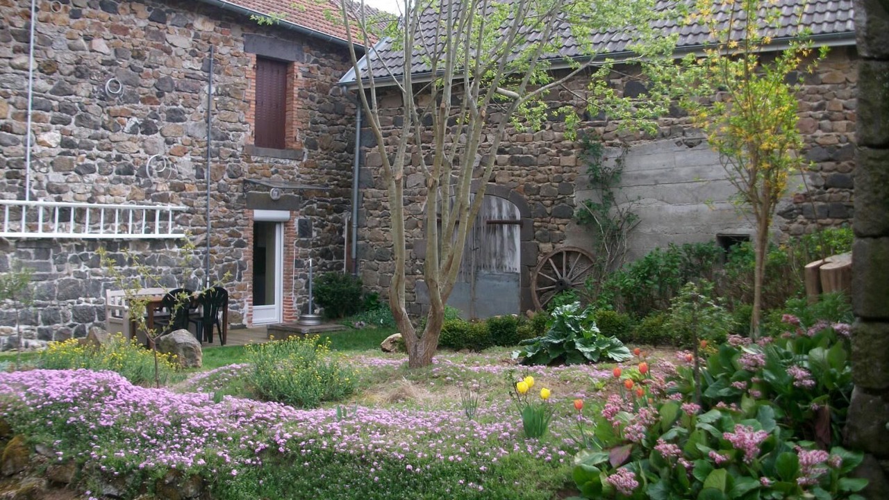Photo of Patio Balcony in Charbonnieres-les-Varennes