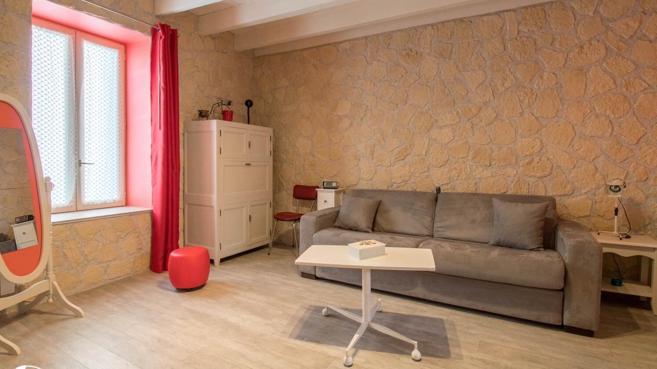 Photo of Livingroom in Charbonnieres-les-Varennes