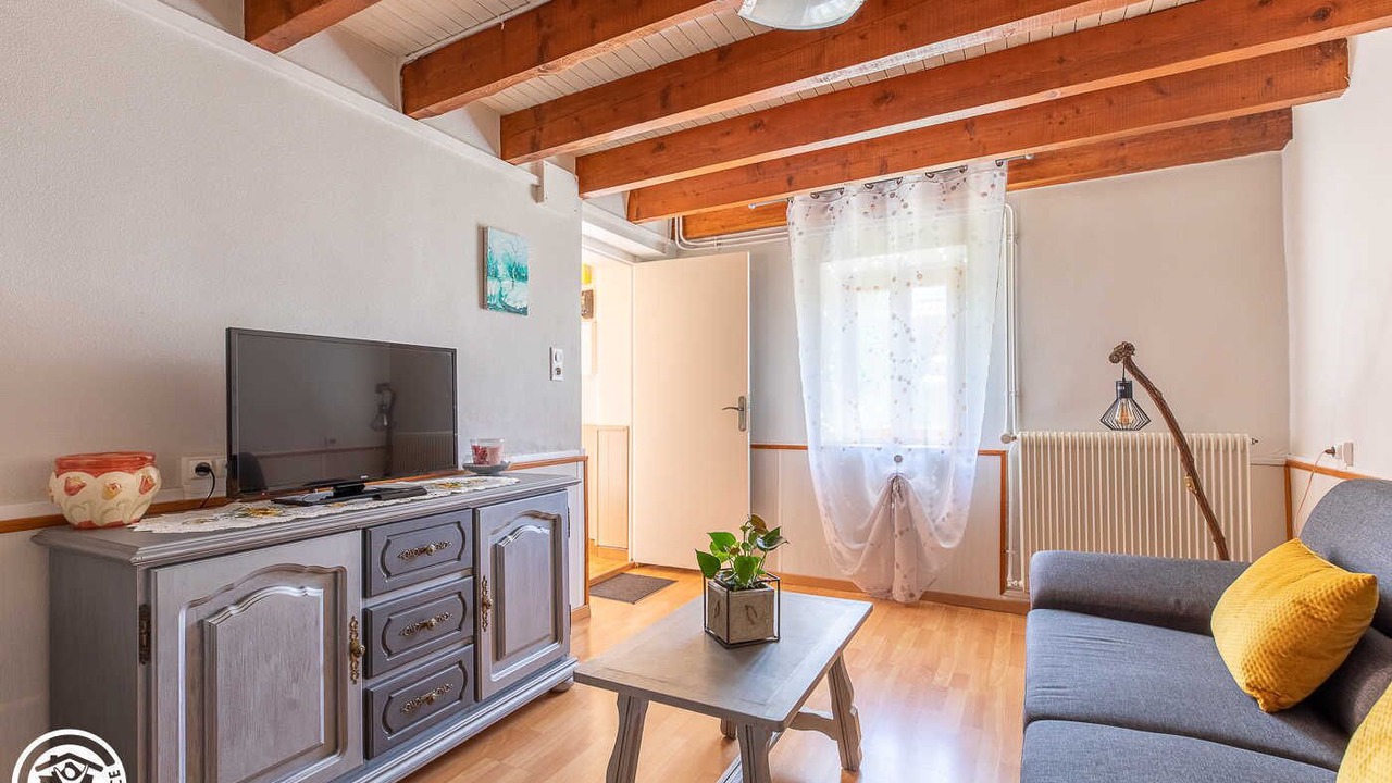 Photo of Livingroom in Charbonnieres-les-Varennes