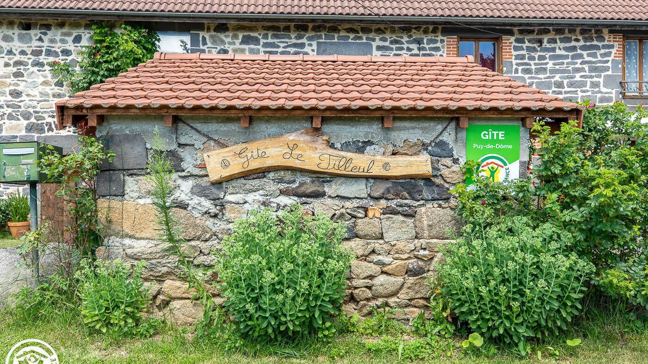 Photo of Outdoor in Charbonnieres-les-Varennes