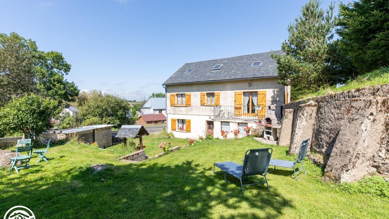 Photo of Outdoor in Saint-Alyre-es-Montagne