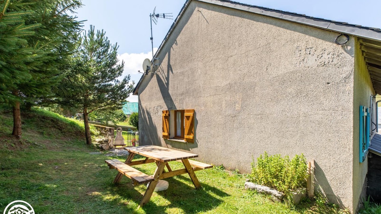 Photo of Outdoor in Saint-Alyre-es-Montagne