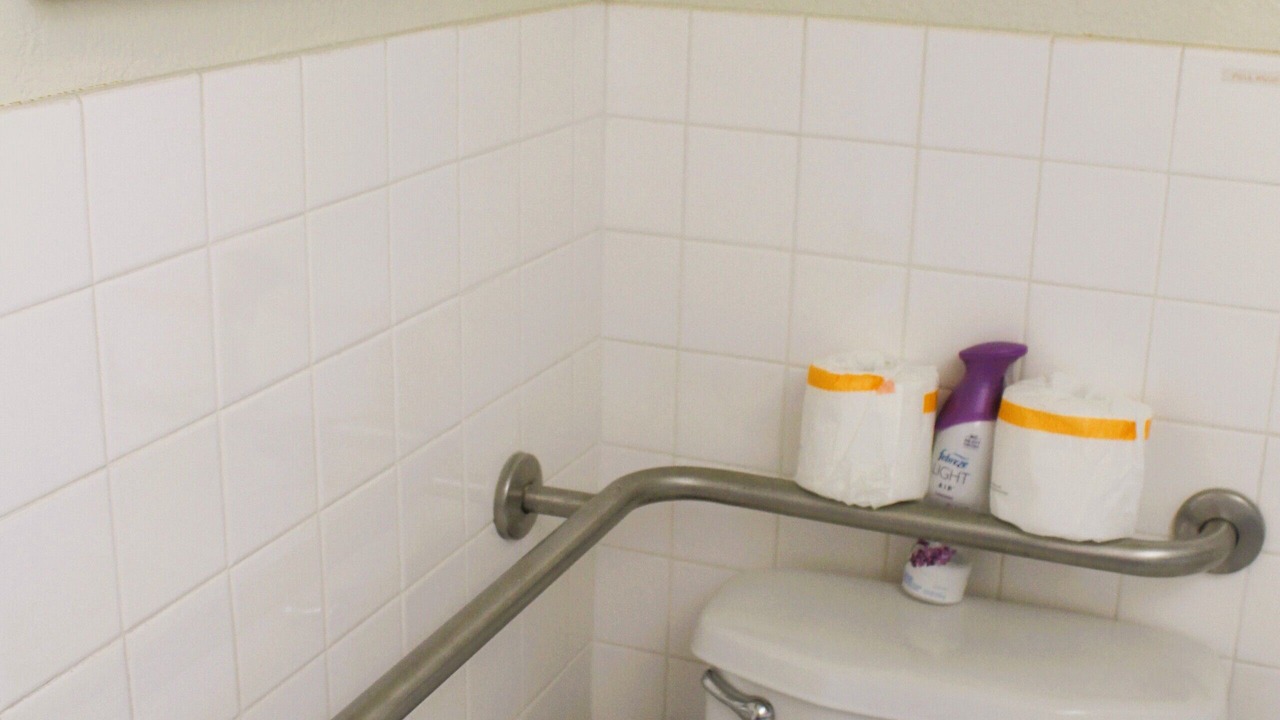 Photo of Bathroom in McCully - Moiliili
