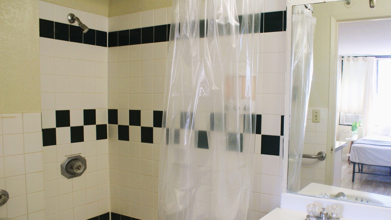 Photo of Bathroom in McCully - Moiliili