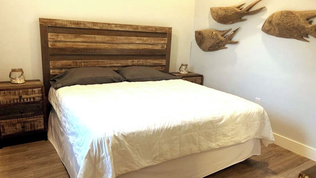 Photo of Bedroom in Corolla Light