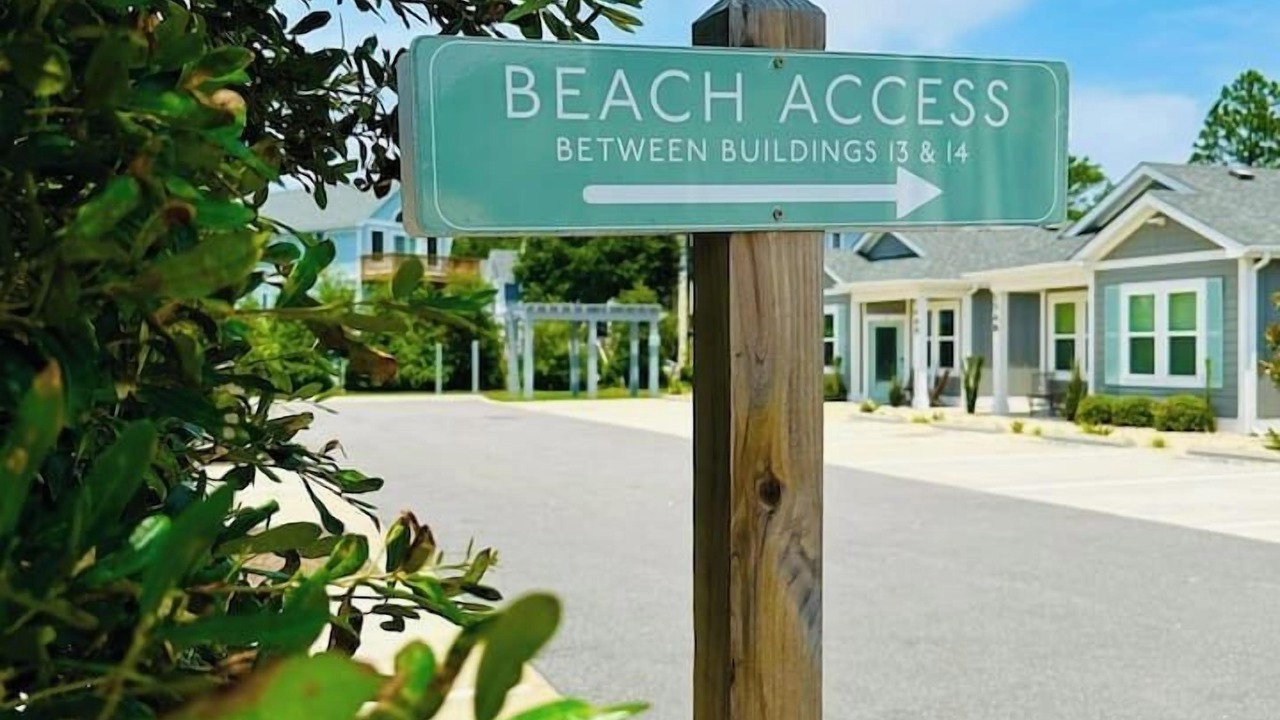 Photo of Outdoor in Corolla Light