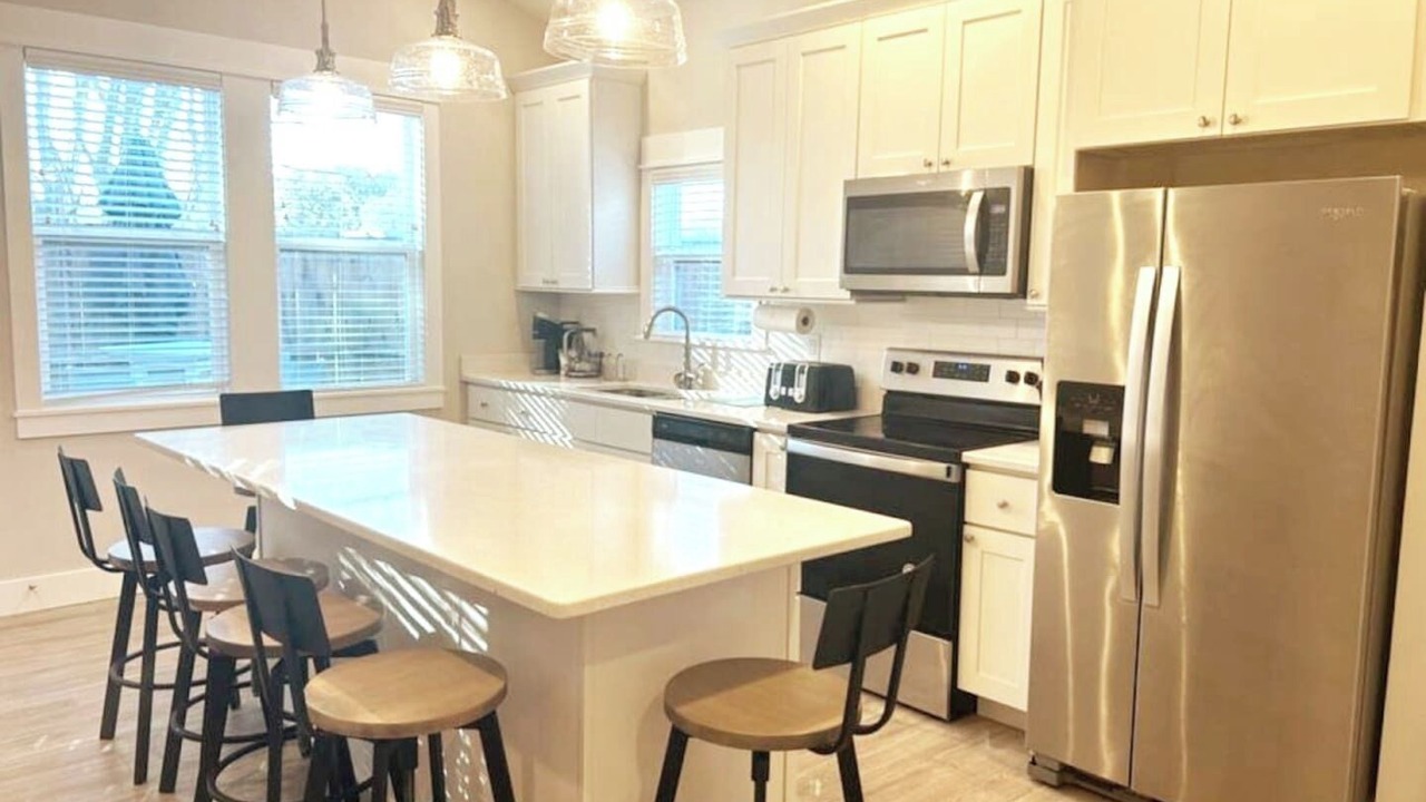 Photo of Kitchen in Corolla Light