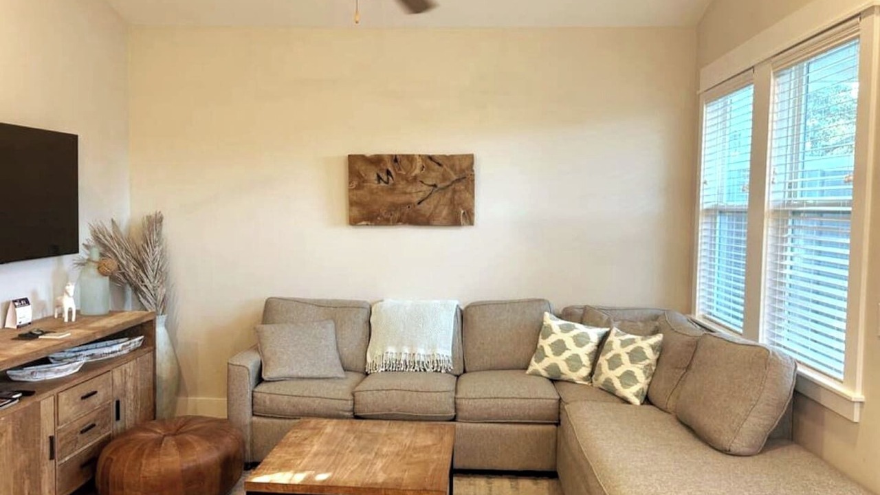 Photo of Livingroom in Corolla Light