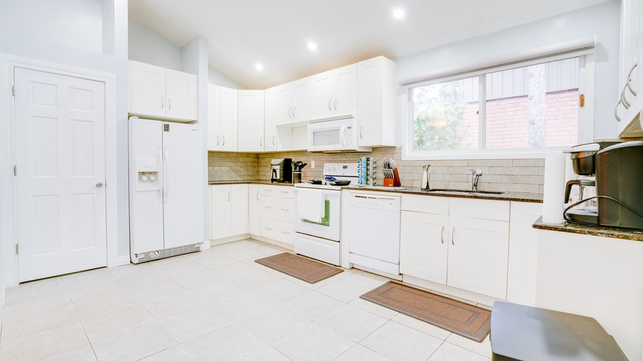 Photo of Kitchen in Pickering