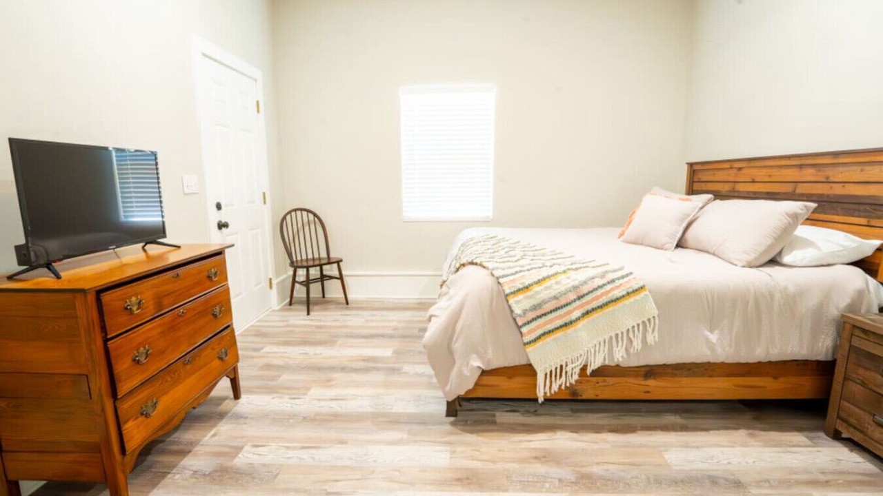 Photo of Bedroom in Cedar Bluff