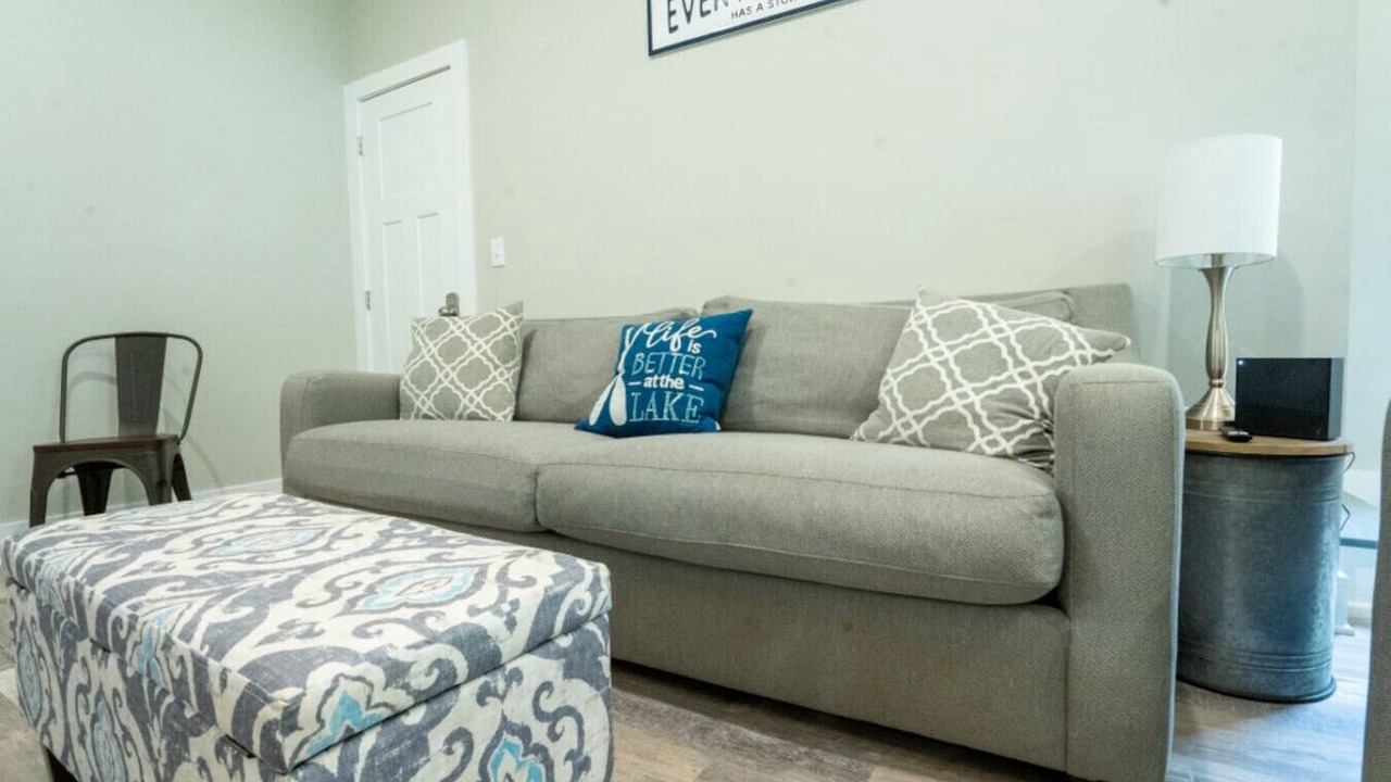 Photo of Livingroom in Cedar Bluff