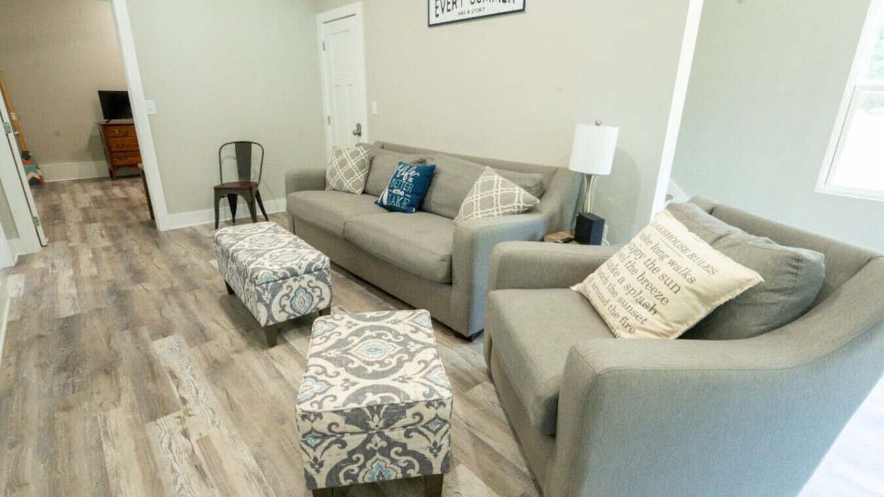 Photo of Livingroom in Cedar Bluff