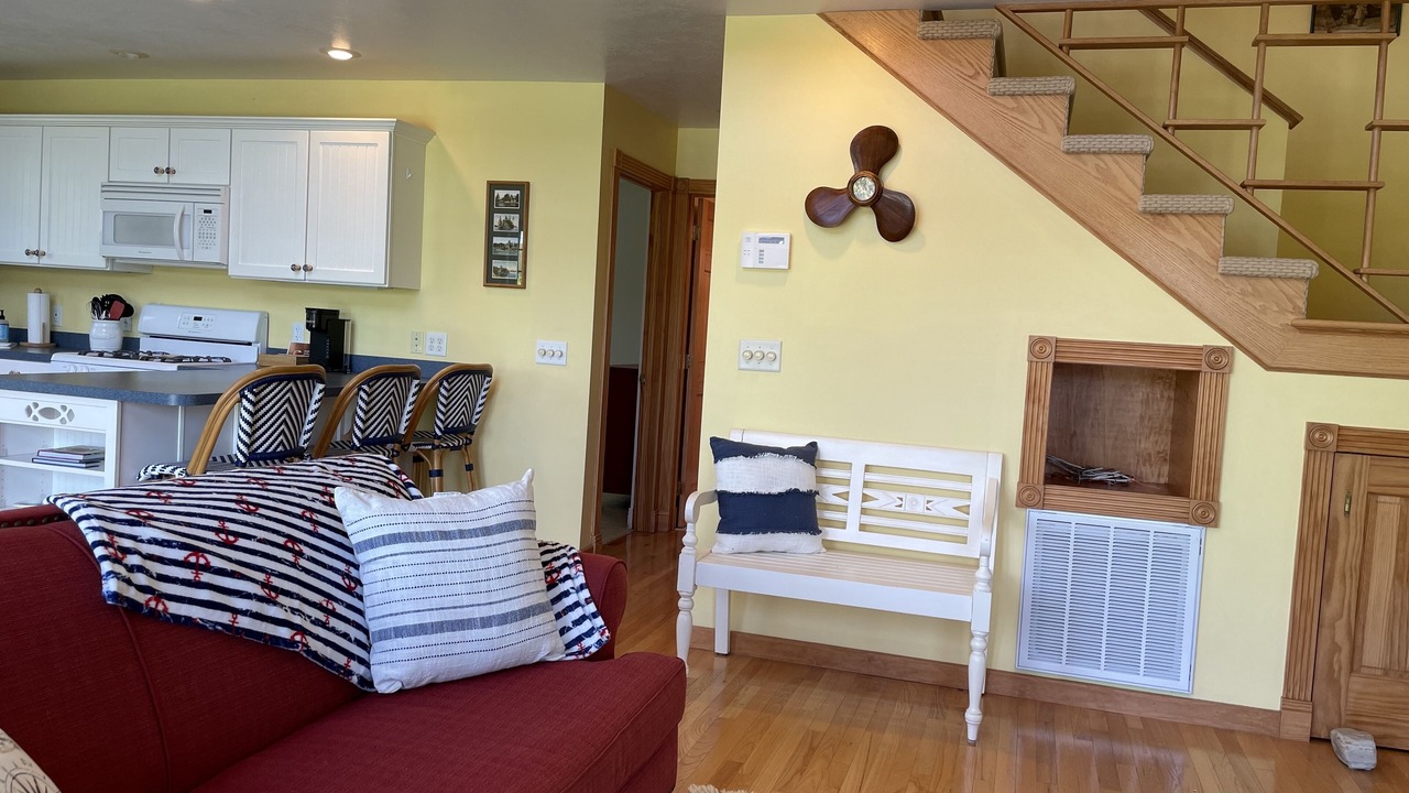 Photo of Livingroom in Wellesley Island