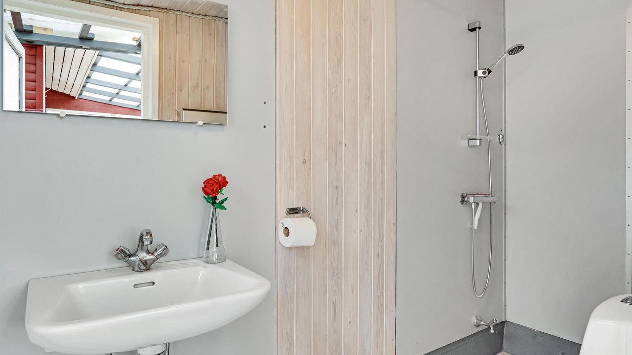 Photo of Bathroom in Give