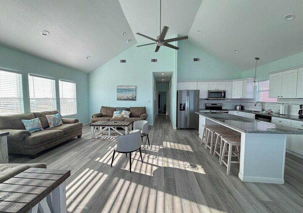 Photo of Livingroom in Gilchrist
